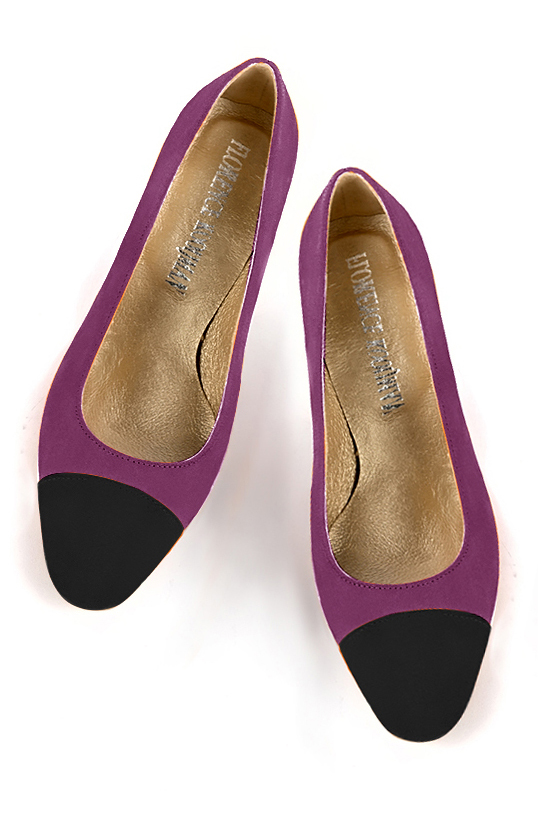 Matt black and mulberry purple women's dress pumps, with a round neckline. Round toe. High kitten heels. Top view - Florence KOOIJMAN